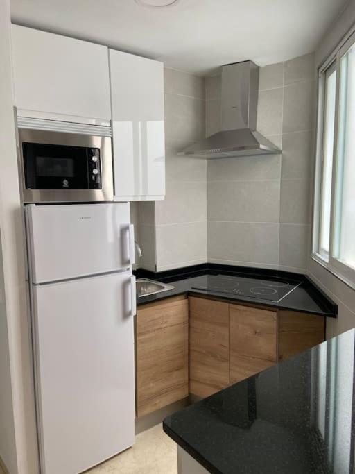 Beach And City Apartment A 50M De La Playa Fuengirola Buitenkant foto