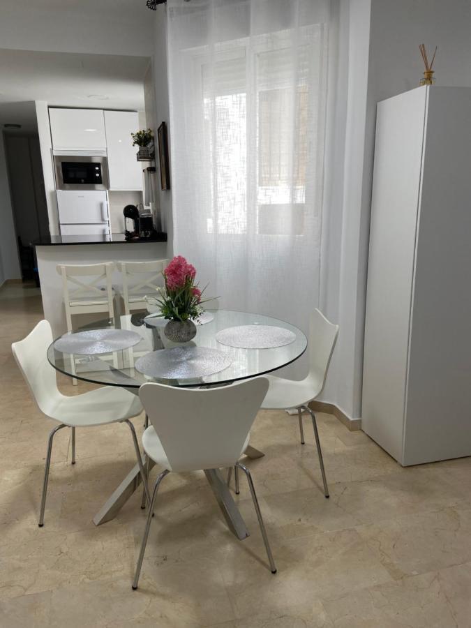 Beach And City Apartment A 50M De La Playa Fuengirola Buitenkant foto